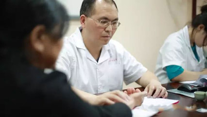 解讀《中華人民共和國(guó)中醫(yī)藥法》第一條 中醫(yī)診所服務(wù)的新篇章